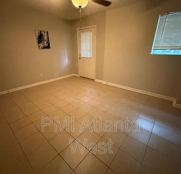 1715 Highland Pl — Photo 10