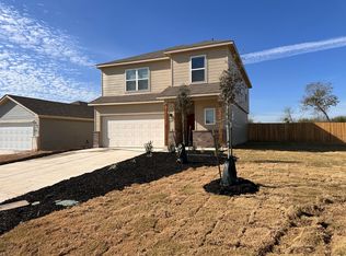 649 Jennifer Cv, New Braunfels, TX 78130