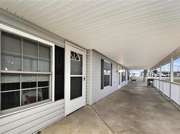 4th image of 4843 S Cypress Dr