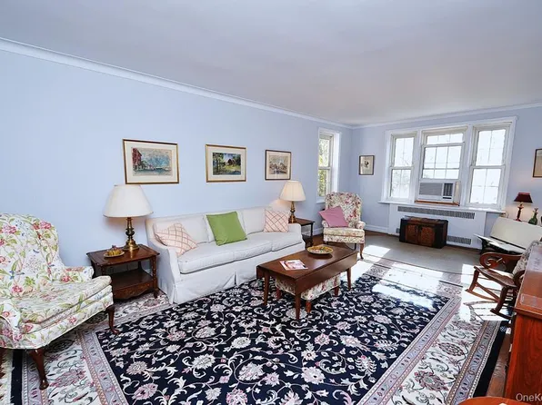 949 Palmer Road #6H, Bronxville, NY 10708