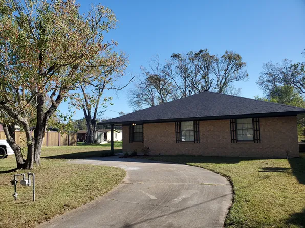 1014 Deputy O McDuffie Jr St, Cleveland, TX 77327