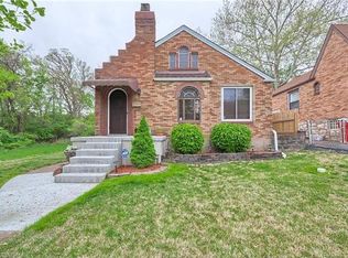 100 Shetland Dr, Saint Louis, MO 63125
