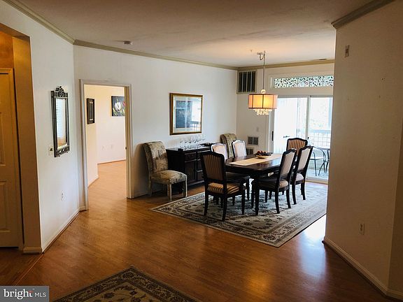 3rd image of 1311 Scottsdale Dr Unit 293
