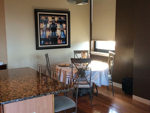 3rd image of 833 W 15th Pl Unit 301