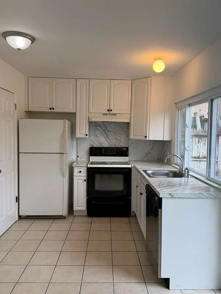 2 bed, 1.5 bath, 1080 sqft, $2,500 — Photo 3