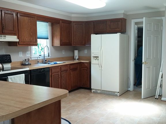 Kitchen garage entrance