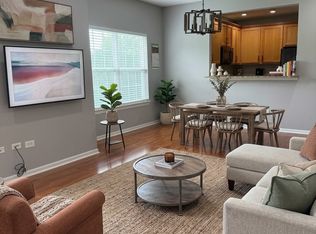 1291 W Lake St APT 104, Addison, IL 60101