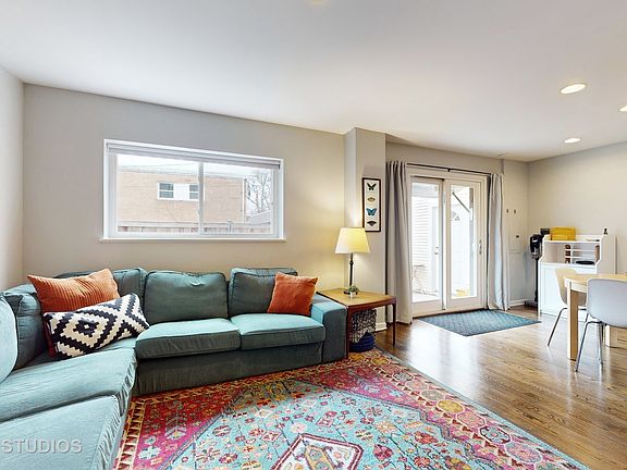 5th image of 120 Chicago Ave APT F