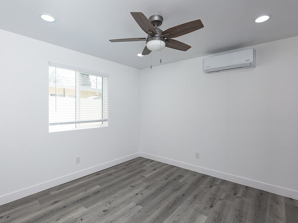 1st image of 432-100 47th St #1
