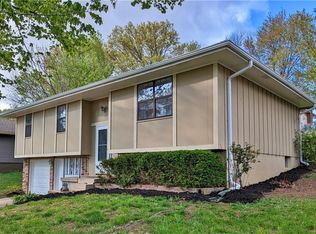 201 SE 2nd St, Blue Springs, MO 64014