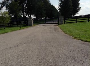 1001 Twin Spires Ln, Midway, KY 40347