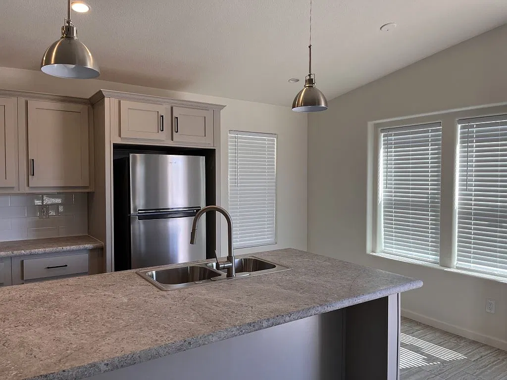 2 bed, 2.0 bath, 1179 sqft, $1,550 — Photo 4