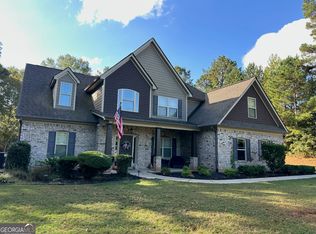 155 Chantilly Ln, Fayetteville, GA