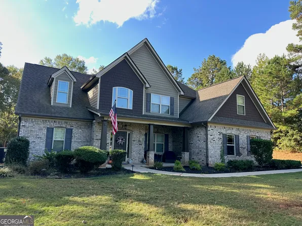 155 Chantilly Ln, Fayetteville, GA 30215