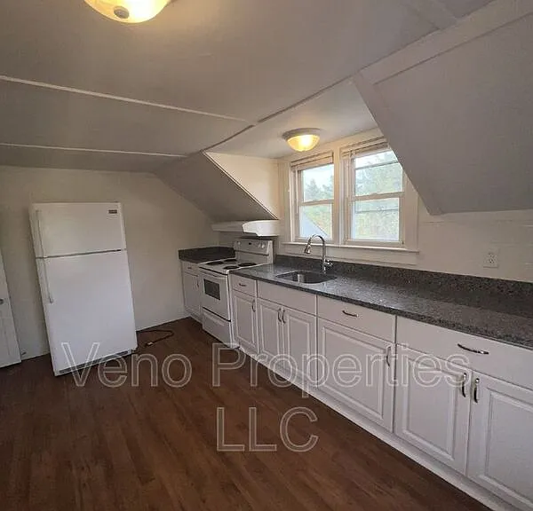 32 Russell Rd #2B — Photo 5