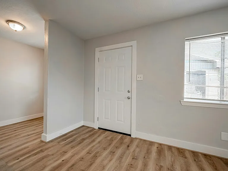 8814 Manus St #5 — Photo 2