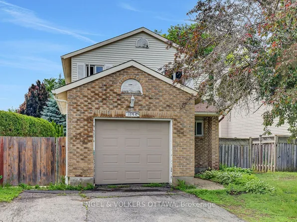 1844 Prestwick Dr, Ottawa, ON K1E 2T3
