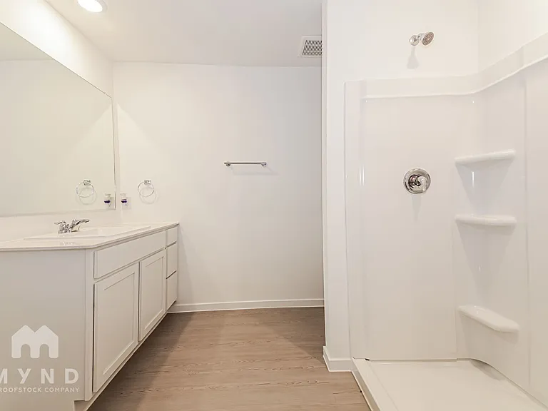 1238 Basswood Dr — Photo 18