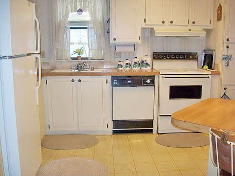 2nd image of 4257 Tipperary Ln