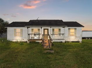 12223 Oralee Rd, East Bernard, TX 77435