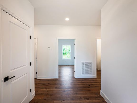 4th image of 11286 Leesville Rd