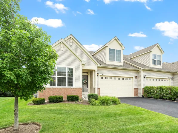1136 Woodridge Dr #A, Sugar Grove, IL 60554