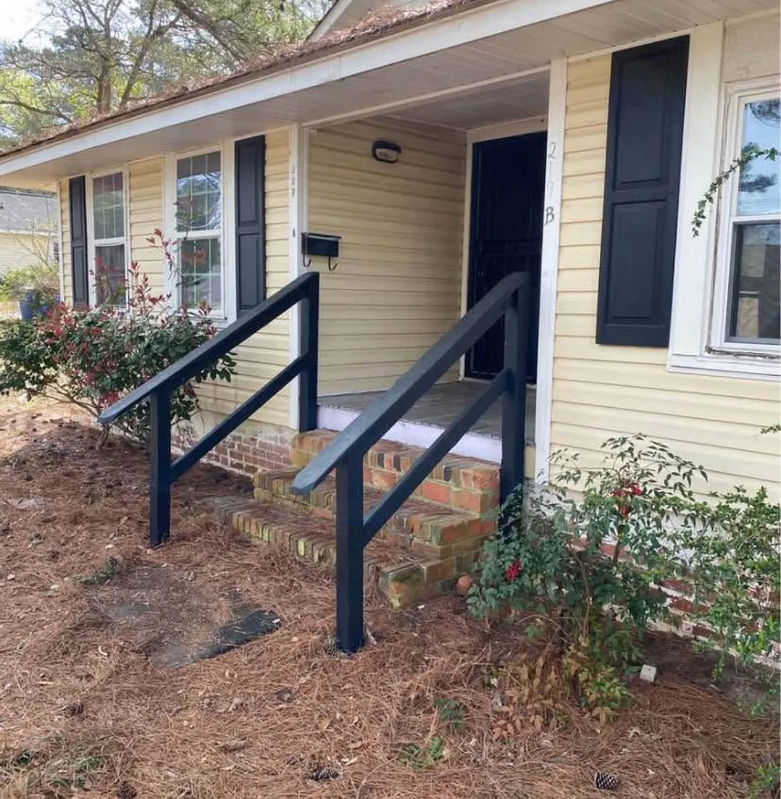 2 bed, 750 sqft, $950 — Photo 1