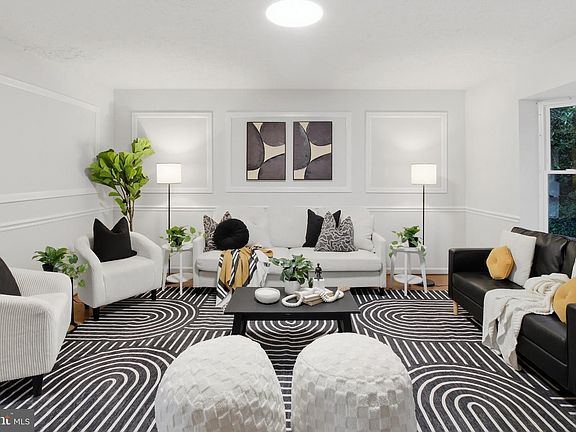 4th image of 347 Cool Breeze Ct