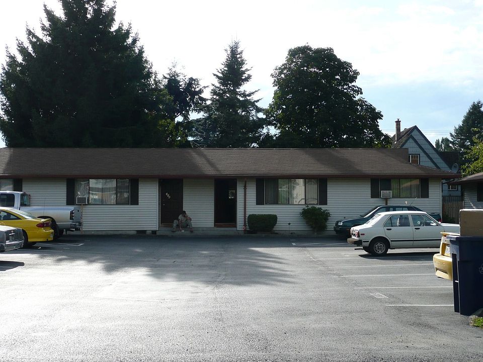 1st image of 308 S St SE