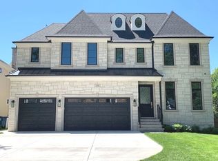 106 E Wilson St, Elmhurst, IL 60126