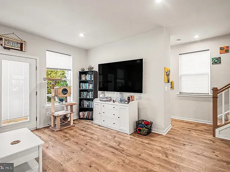 431 Snowberry Ln — Photo 11