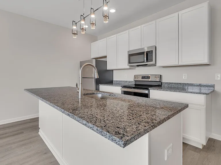 33 Wildflower Ln — Photo 17