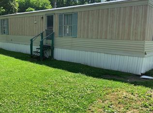 52 Nichols St, Inez, KY 41224