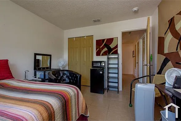 424 Banana Cay Dr #H — Photo 1