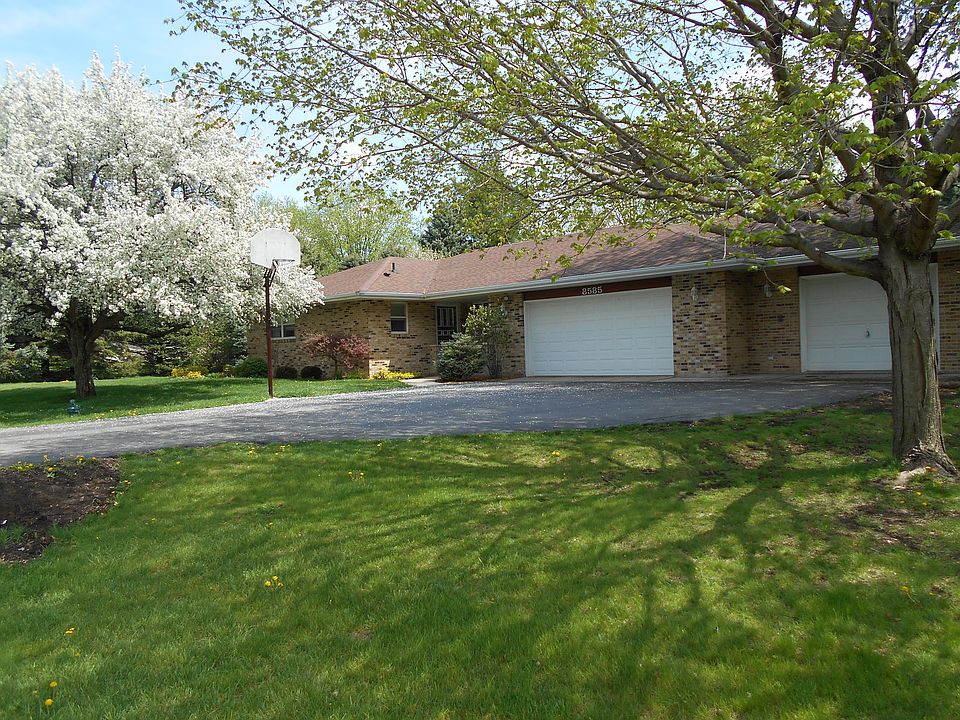 3 BR, 2 BA & finished LL