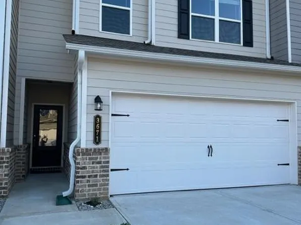 3671 Acorn Dr, Oakwood, GA 30566