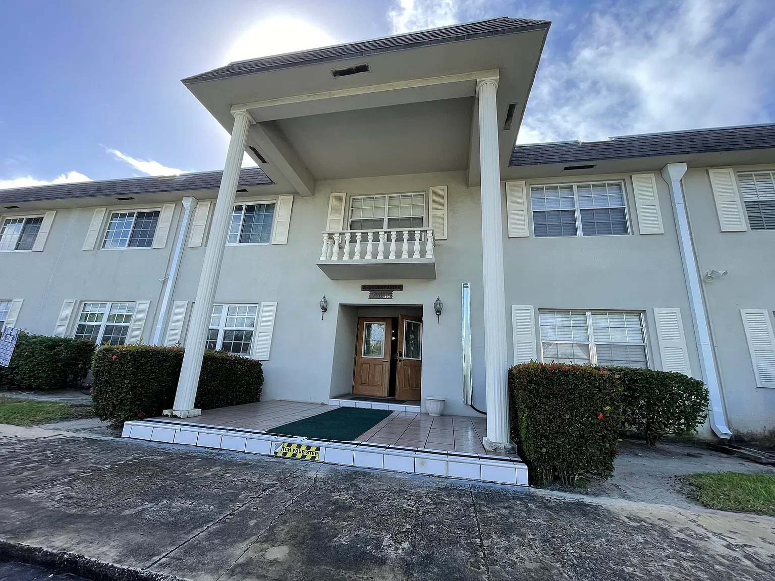 1 bed, 1.5 bath, 665 sqft, $1,600 — Photo 1