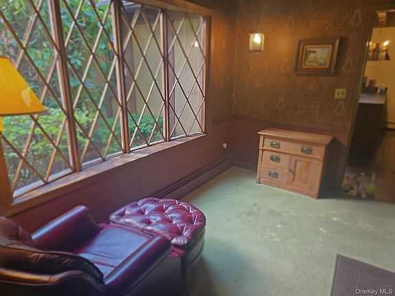 5th image of 31 Pinesbridge Road