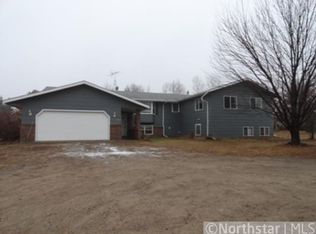 1276 N Ryan Lake Ct NE, Isanti, MN 55040