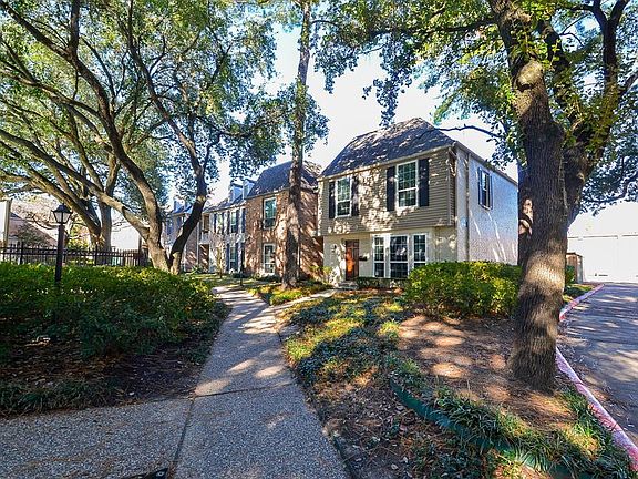3rd image of 13122 Trail Hollow Dr #3122