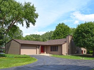 17N595 Mary Ln, Gilberts, IL 60136