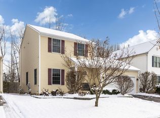 8750 Woodwind Dr, Lewis Center, OH 43035