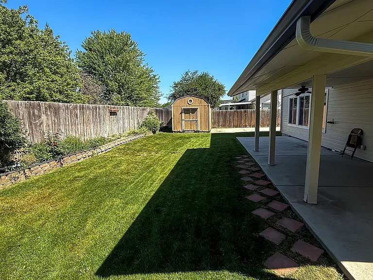 6489 S Cheshire Ave — Photo 4