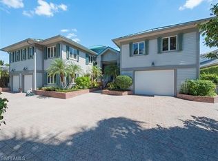 310 Neapolitan Way, Naples, FL 34103