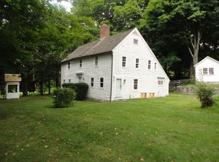 14 Country Club Rd, Newtown, CT 06470