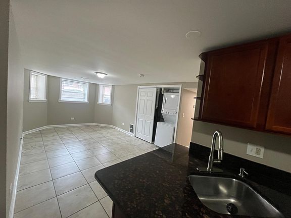 2nd image of 2916 W Rosemont Ave APT 1AA