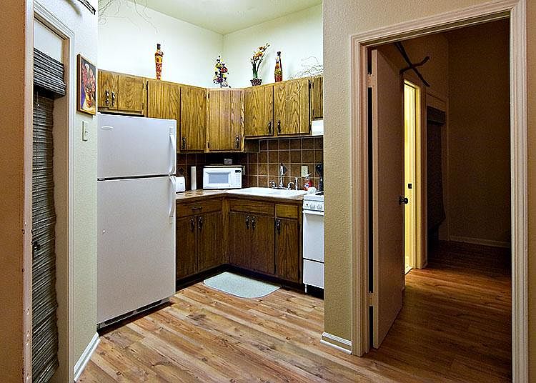 Photo of kitchen is similar, but a different unit.