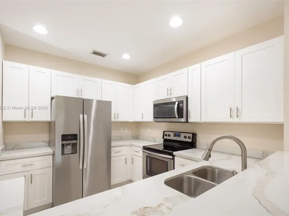 2934 NW 33rd Way, Lauderdale Lakes, FL 33311
