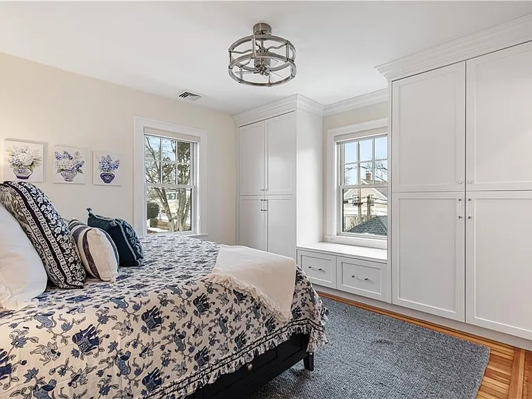 21 Bedlow Ave — Photo 17