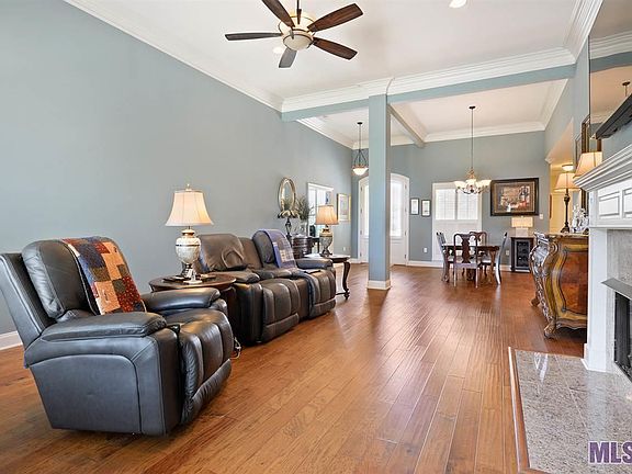 4th image of 14559 Market North Dr